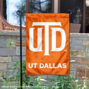 University of Texas at Dallas Flags