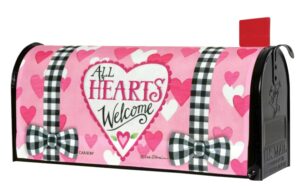 All Hearts Welcome Nylon Mailbox Cover
